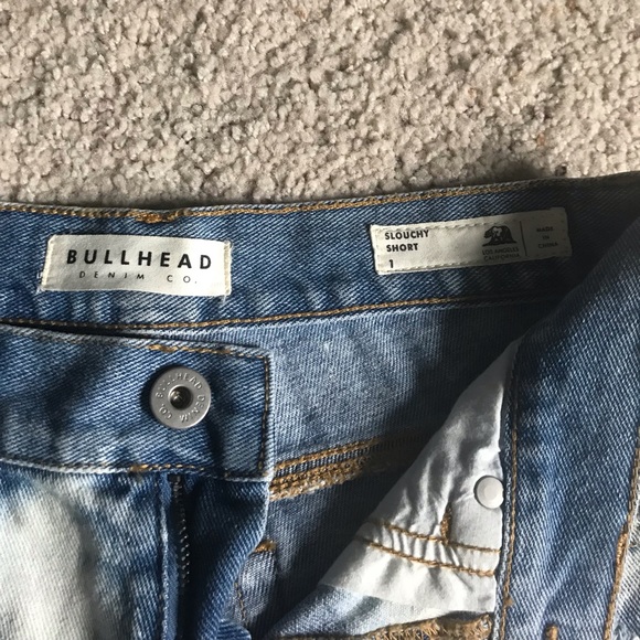 PacSun Bullhead Size 1 Distressed Jean Shorts - Picture 2 of 3